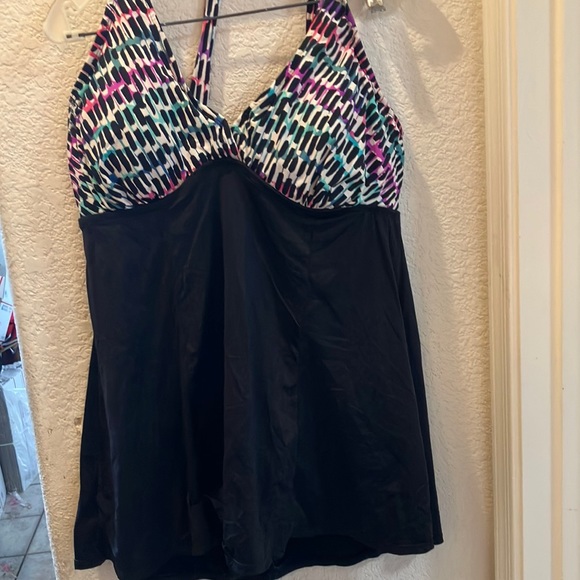 Island escape swimsuit 14 - Picture 1 of 5